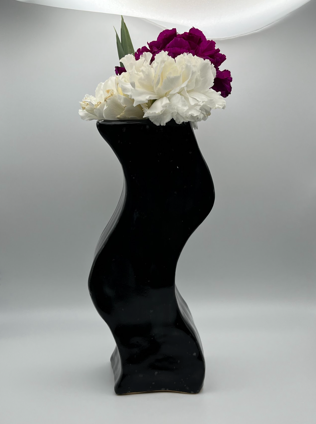 Squiggle vase